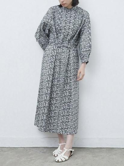 【新品タグ付き】Crespi LIBERTY 花柄シャツワンピース M ブラック 新品タグ付き】Crespi LIBERTY 花柄シャツワンピース M ブラック