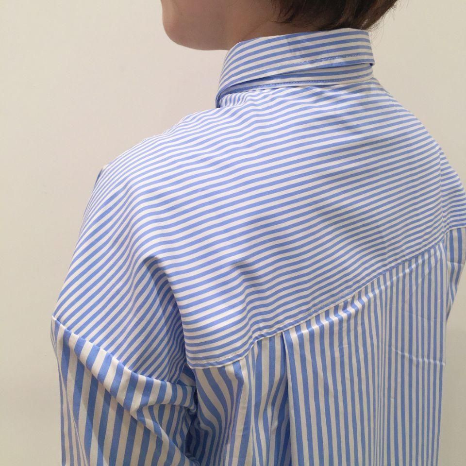 慈雨　ジウ　ストライプ　パッチワーク風　ワンピース　シャツ　ブルー系　変形 Sheth - パッチワークストライプ ストレッチワンピース - Sheth