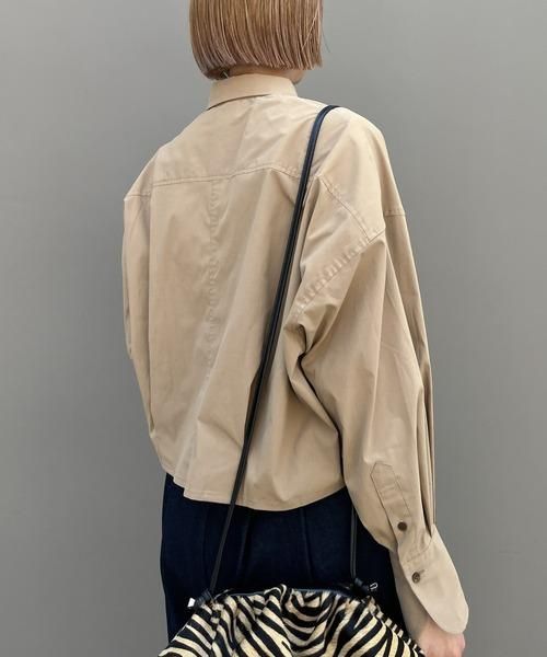 Audrey and John Wad - シームギャザーショートシャツ （L1104