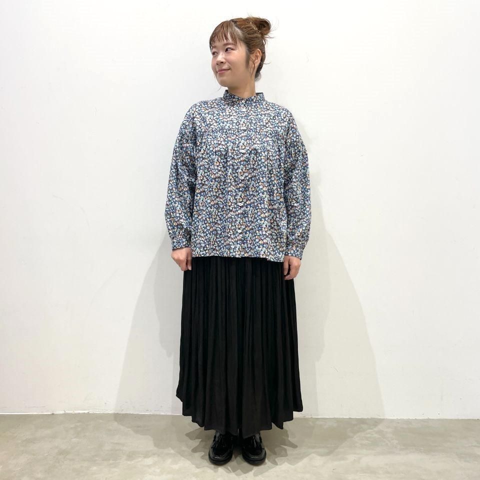 sosotto - リバティプリント ゴムシャーリング切替ブラウス