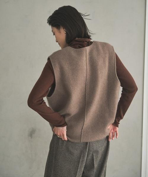 Audrey and John Wad - ラクーン混キーネックニットベスト（L1706