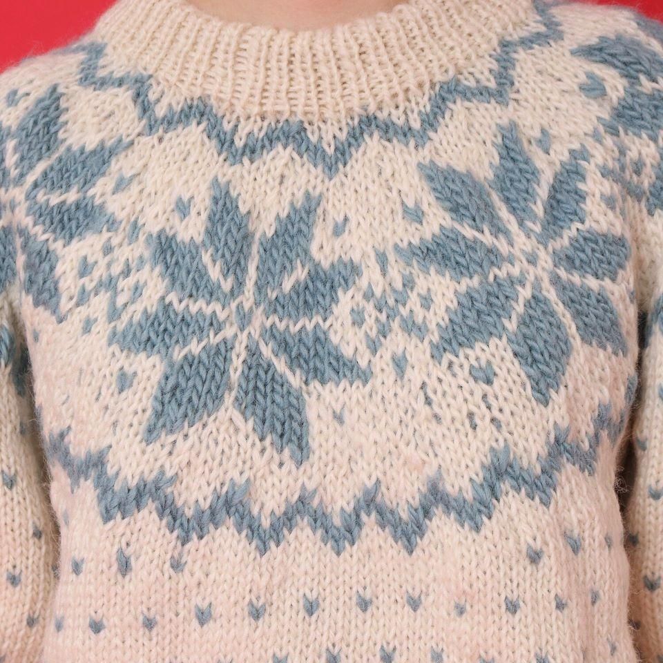 チャイルドウーマン☆ネパールHAND KNITアラン編み求心プルオーバー