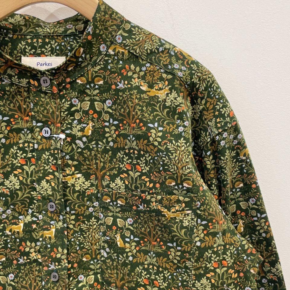 Parkes - コーデュロイ 森の動物達柄 スタンドカラーシャツ（PN2333018