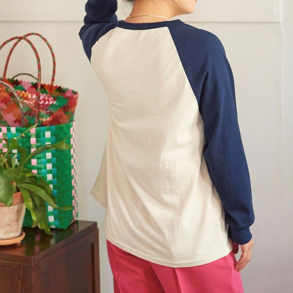 CHILD WOMAN - 「大型犬と子供」ラグラン袖Tシャツ