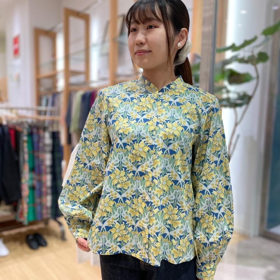 【新品未使用】タグ付 リバティ タナローン J.Sloane 長袖ブラウス J.sloane - 後ろ開き胸元タックブラウス（リバティコレクション