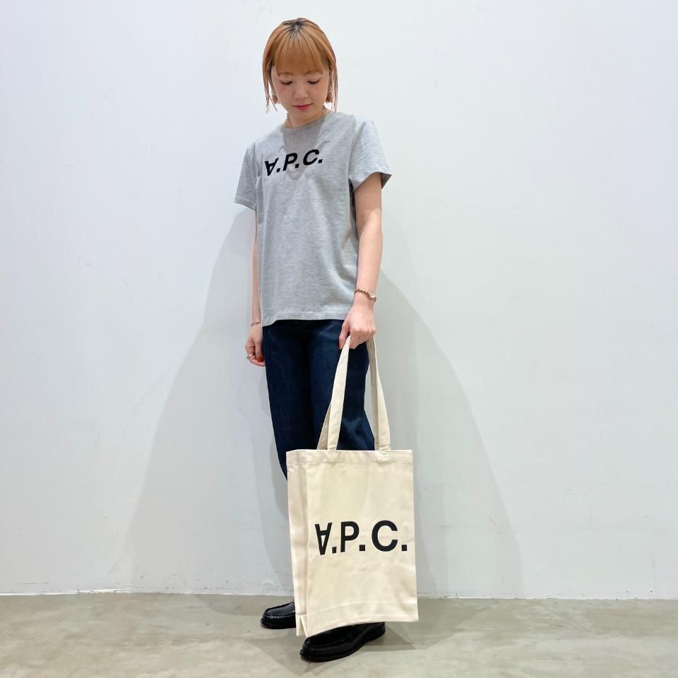 A.P.C. - Laure ブラックロゴトートバッグ(25082102490 A.P.C. - Laure ブラックロゴトートバッグ(25082102490
