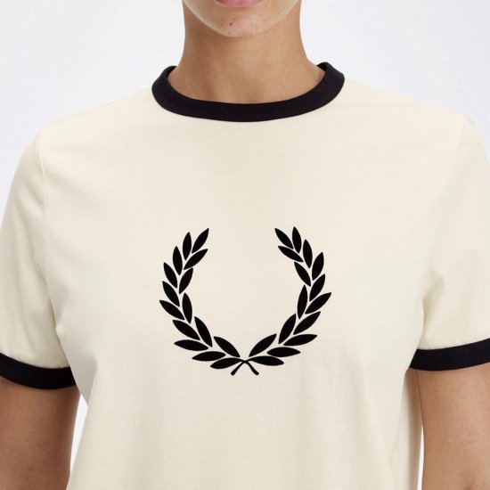 FRED PERRY - Flocked Laurel Wreath T-Shirt (G7119) 谷