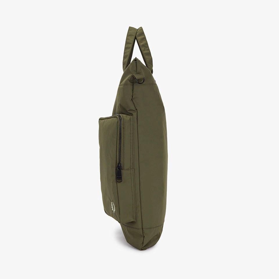 FRED PERRY - Nylon Helmet Bag (L7265) 正規取扱商品 - Sheth