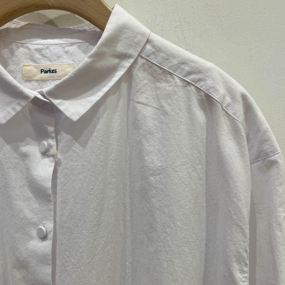 Parkes - 綿ローン 前身頃オリジナル刺繍7分袖シャツ（PH2411000