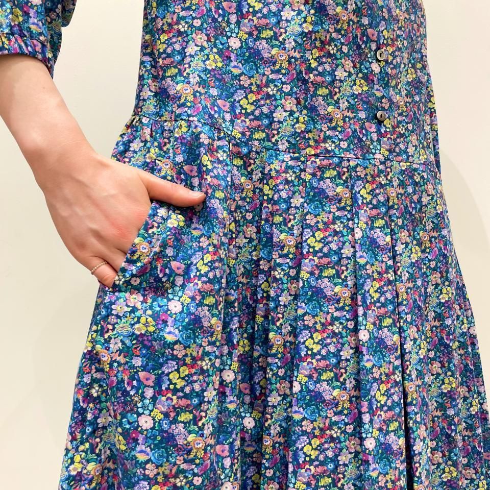 新品　J.sloane LIBERTY 花柄　コットン　水色　ワンピース 新品 J.sloane LIBERTY 花柄 コットン 水色 ワンピース - メルカリ