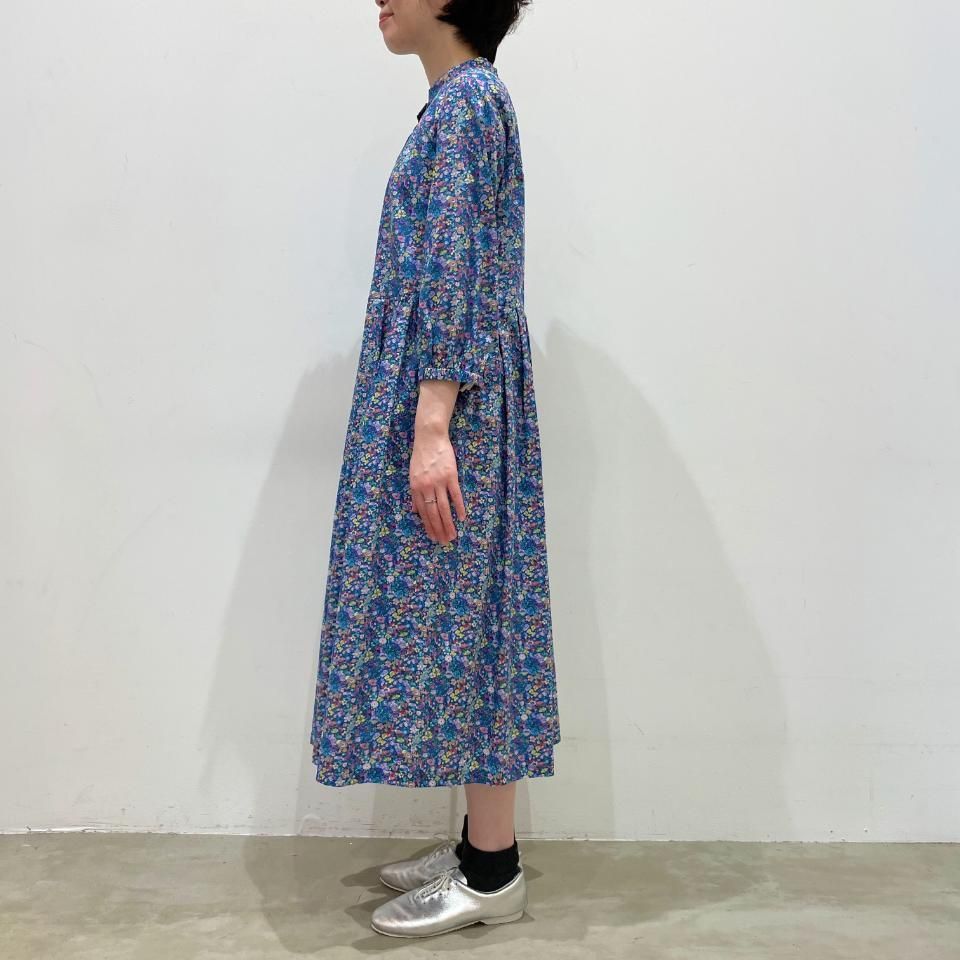 j.sloane／リバティ切り替え❁︎日本製 ノーカラーワンピース 前開き J.sloane - 見返しリバティ柄のノーカラーワンピース（リバティ