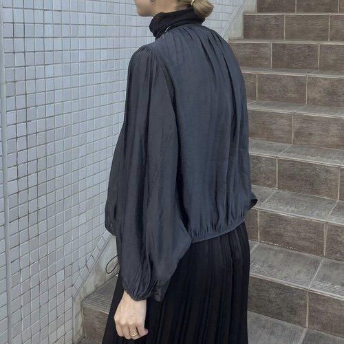 Audrey and John Wad - シアーサテンドルマンスリーブブルゾン (L2520