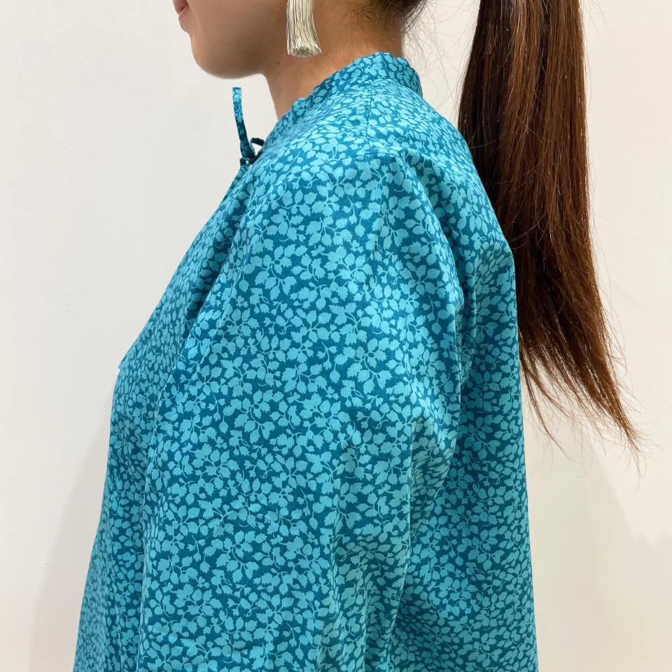 【桜草】j.sloaneリバティ タナローン モーティマーブラウス 桜草様専用】j.sloaneリバティ タナローン モーティマーブラウス