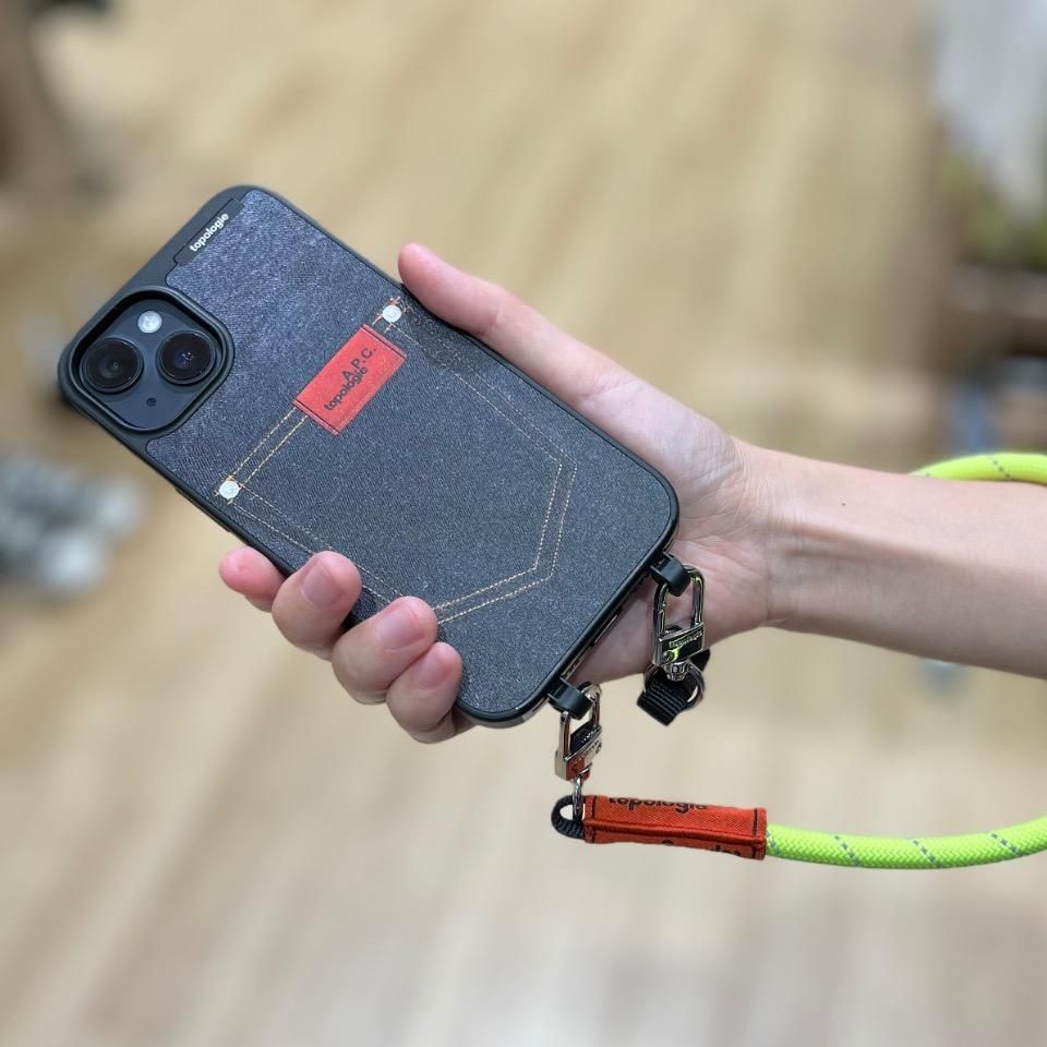 A.P.C. - TOPOLOGIE IPHONE 15 ケース(24245102040) - Sheth A.P.C. - TOPOLOGIE IPHONE 15 ケース(24245102040) - Sheth