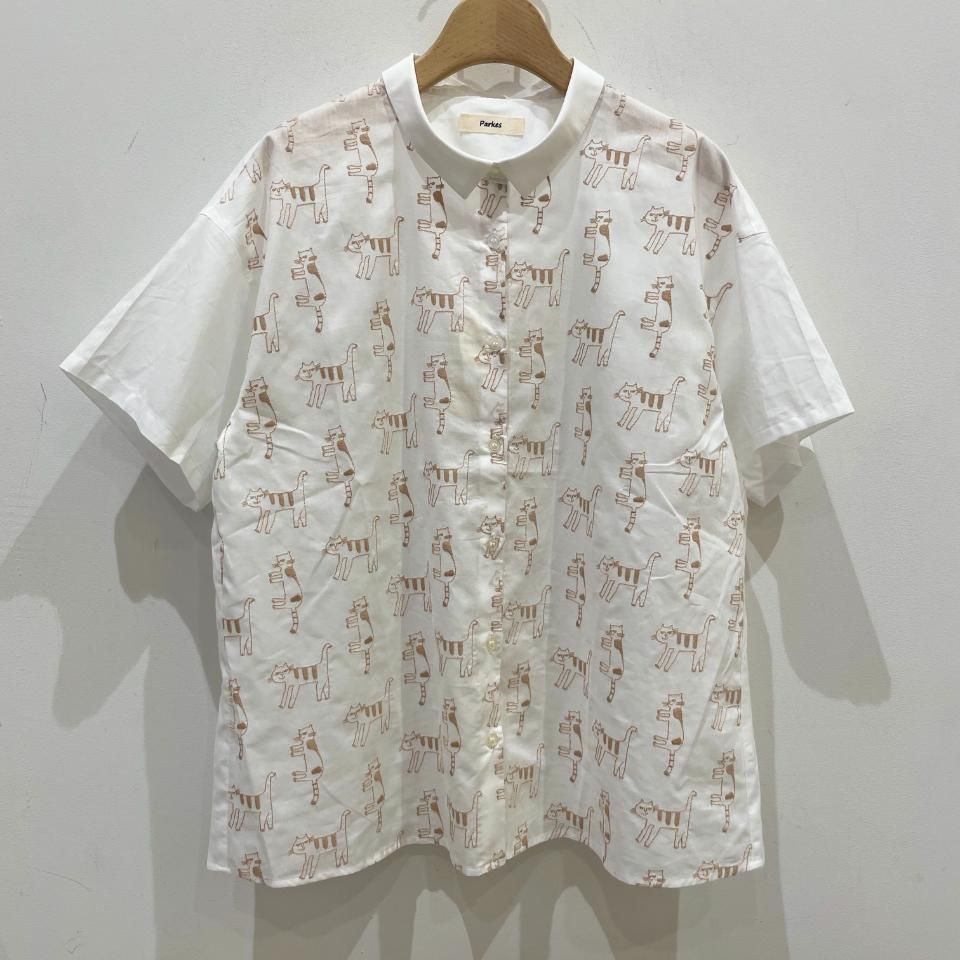 Parkes - 60ローン 猫刺繍 半袖シャツ（PH2422505） - Sheth