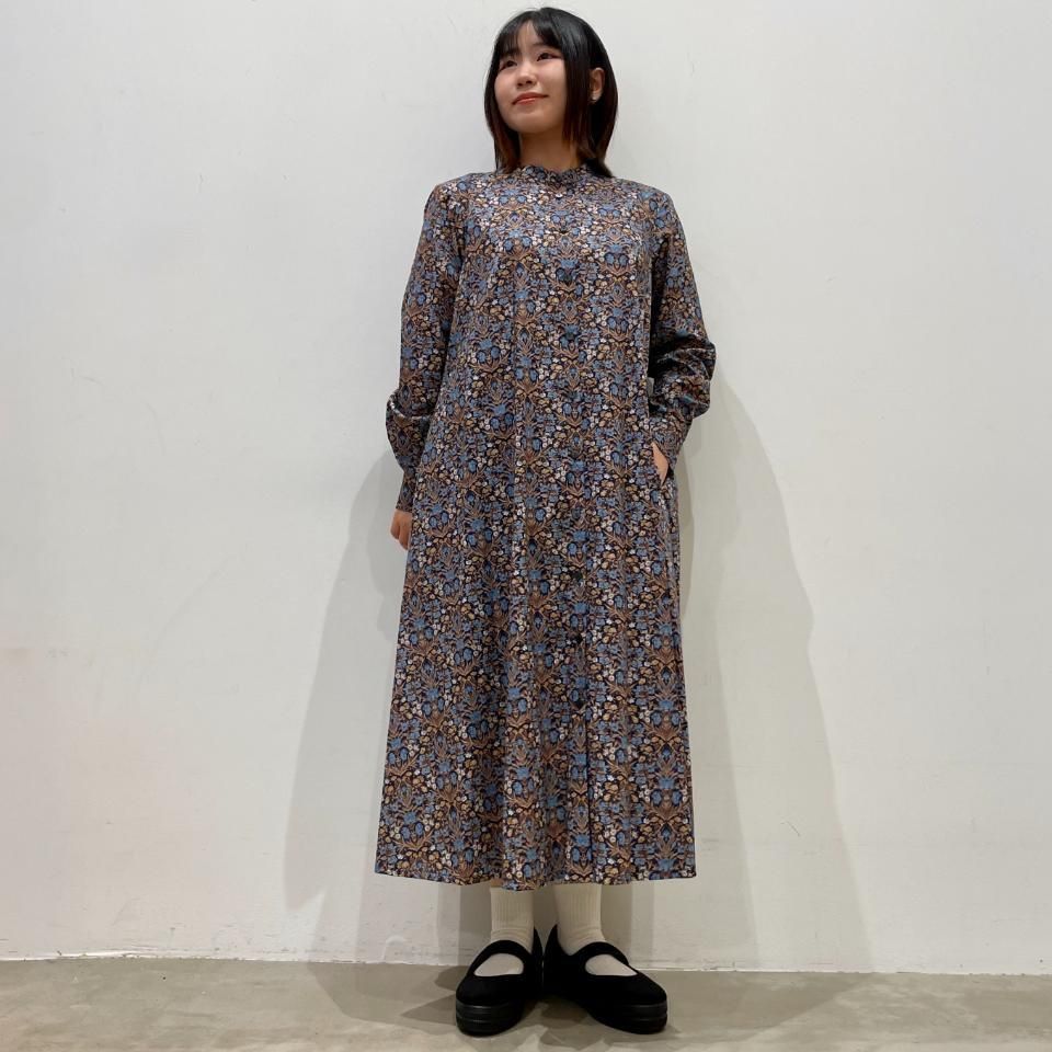 j.sloane／リバティ切り替え❁︎日本製 ノーカラーワンピース 前開き J.sloane - 背中あきノーカラー切替ワンピース（リバティ