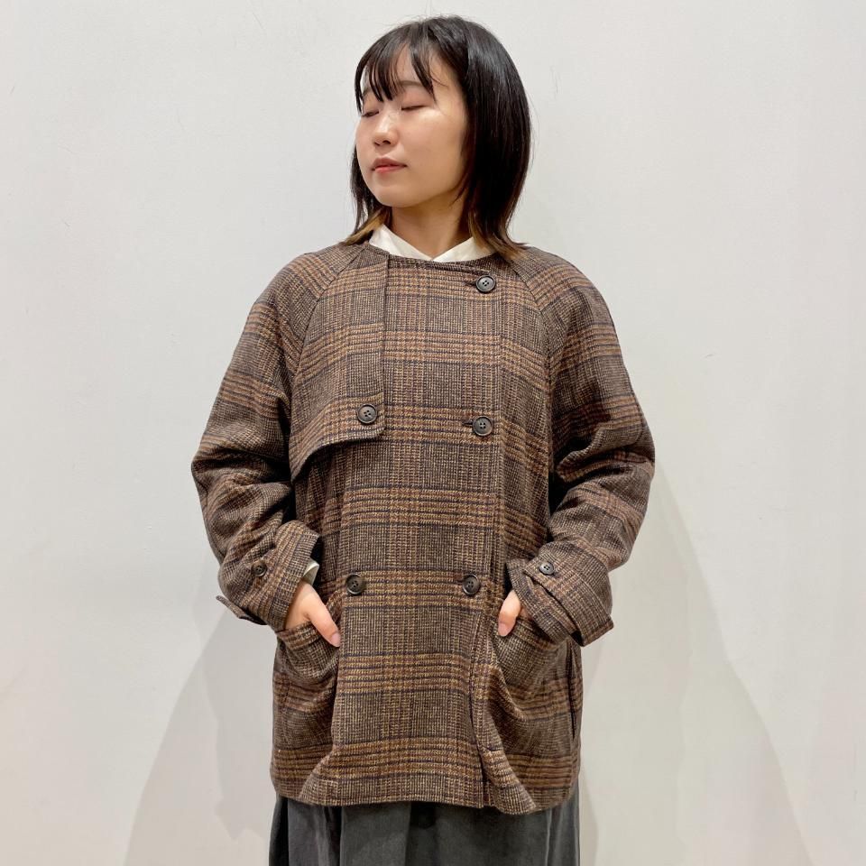 ina - ショルダーパッチ付き チェック柄ダブルジャケット（243115