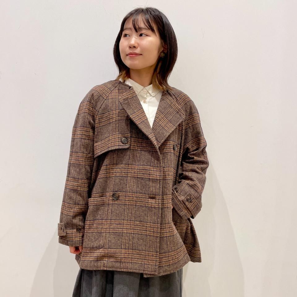 美品  ina - ショルダーパッチ付き チェック柄ダブルジャケット フォーマル・ドレス・スーツ