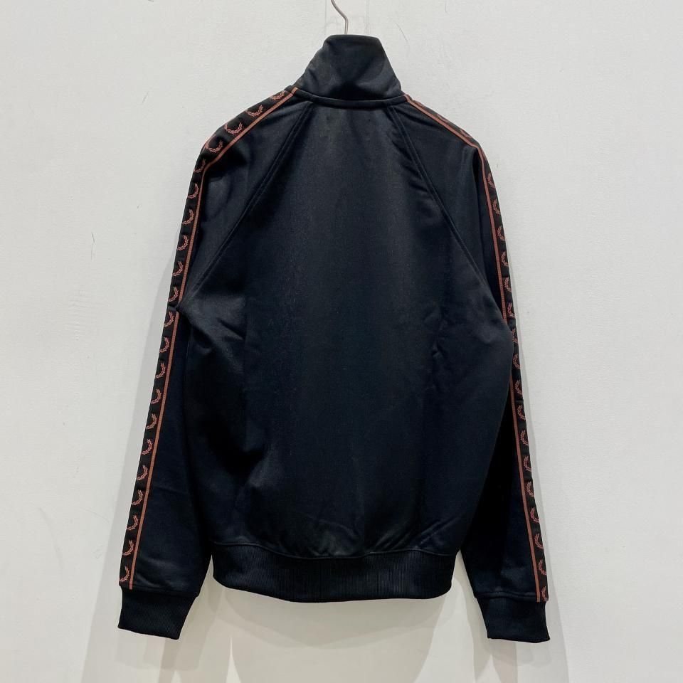 FRED PERRY - Contrast Tape Track Jacket (J5557) 正規取扱商品 FRED PERRY - Contrast Tape Track Jacket (J5557) 正規取扱商品