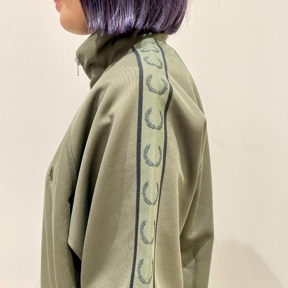 FRED PERRY - Contrast Tape Track Jacket (J5557) 正規取扱商品 FRED PERRY - Contrast Tape Track Jacket (J5557) 正規取扱商品