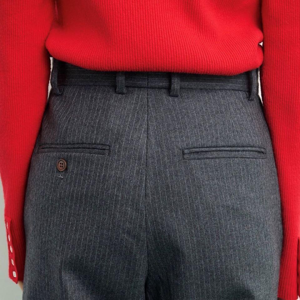 【最終お値下げ、一度のみ着用】60/2ギャバ ピンストライプ２タックパンツ CHILD WOMAN - 60/2ギャバ ピンストライプ2タックパンツ