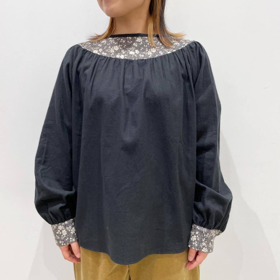 えーちゃん リバティsosottoブラウス sosotto ソソット リバティ ブラウス 2wayシャーリングブラウス