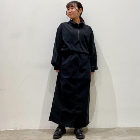 THOUSAND MILE - HALF ZIP T-SHIRTSLIT SKIRT SETTM242CD00182谷