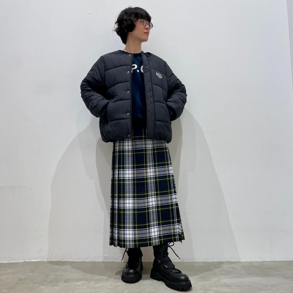国内直営**A.P.C.** Denise ノーカラーブルゾン 国内直営**A.P.C.** Denise ノーカラーブルゾン