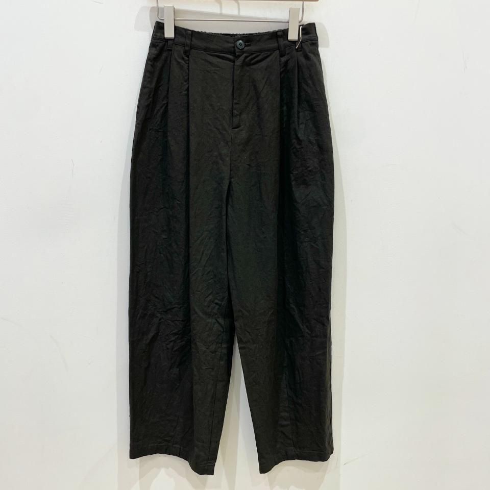 ❤️美品❤️LOHEN 裾ゴムタックパンツ　ネイビー　フリーサイズ ❤️美品❤️LOHEN 裾ゴムタックパンツ ネイビー フリーサイズ