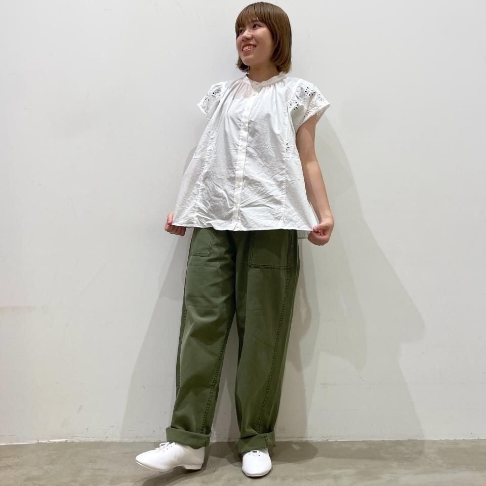 ina - 胸ギャザー 2WAYブラウス 白レース（252117） - Sheth Online