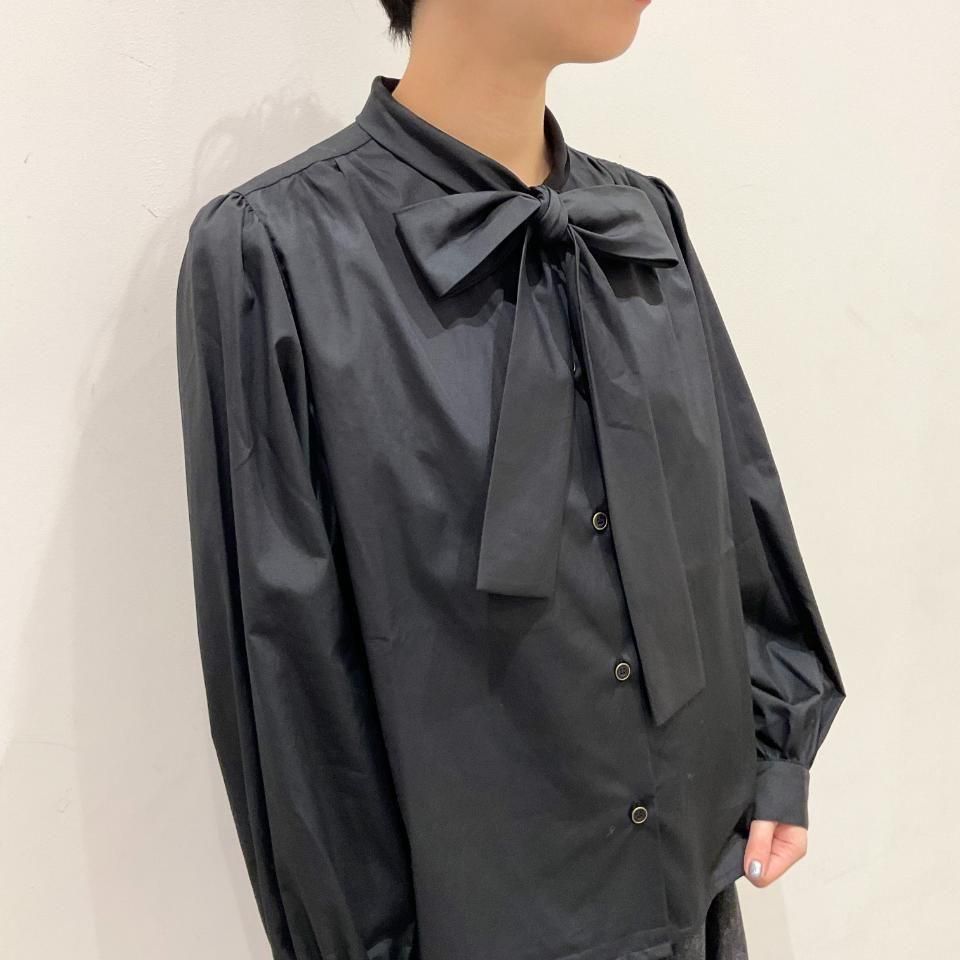 トップス loin. bowtie blouse cotton SARAHWEAR - ＜Robbin＞Cotton Broad Bow-tie Blouse（C53048