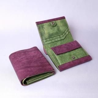 <img class='new_mark_img1' src='https://img.shop-pro.jp/img/new/icons14.gif' style='border:none;display:inline;margin:0px;padding:0px;width:auto;' />プエブロ　ミディウォレット / ダークパープルの商品画像