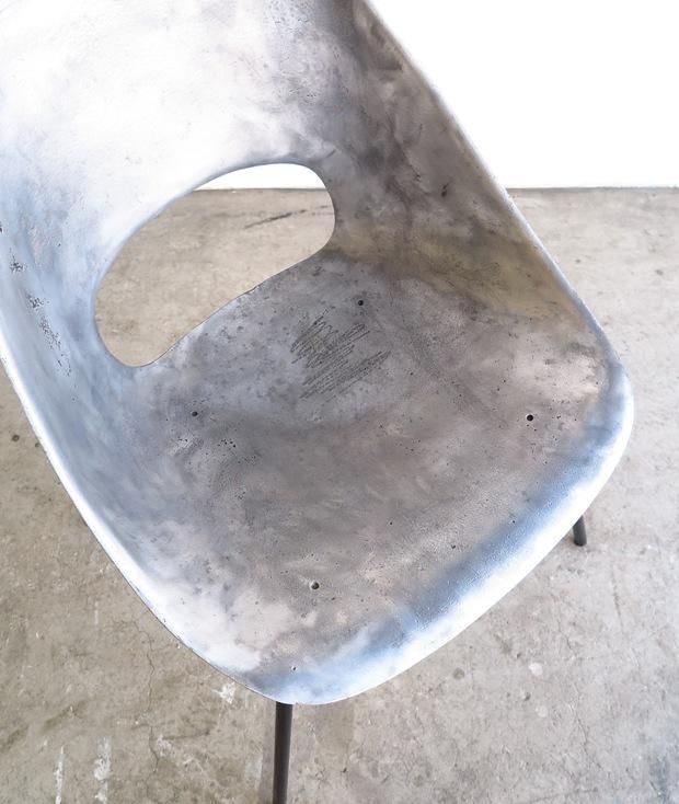 Pierre Guariche / Tulip chair - Antiques & Repair eel Pierre Guariche / Tulip chair - Antiques & Repair eel