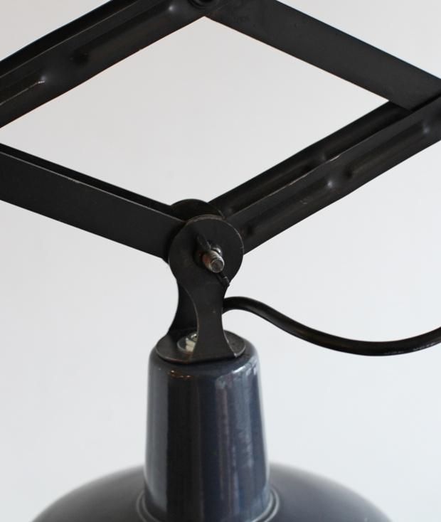 シザーランプ[AY] - Antiques & Repair eel