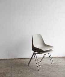 Robin Day / Hille Polyprop chair[LY]