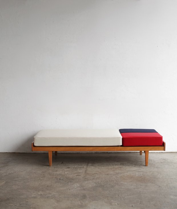 Daybed / Pierre Paulin
