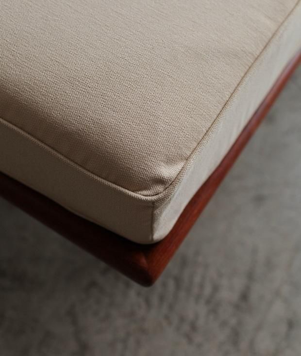 Minerva” sofa / Peter Hvidt & Orla Molgaard Nielsen[DY