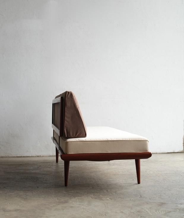Minerva” sofa / Peter Hvidt & Orla Molgaard Nielsen[DY Minerva” sofa / Peter Hvidt & Orla Molgaard Nielsen[DY