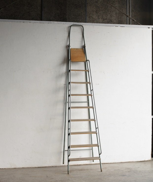 ladder step[LY]
