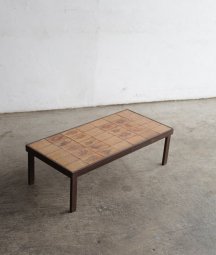 coffee table / Roger Capron[AY]