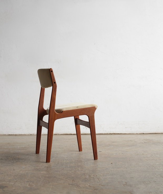 dining chair / Dyrlund
