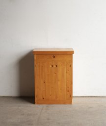 cabinet / Maison Regain[DY]