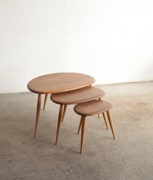 <img class='new_mark_img1' src='https://img.shop-pro.jp/img/new/icons23.gif' style='border:none;display:inline;margin:0px;padding:0px;width:auto;' />ERCOL Nest table