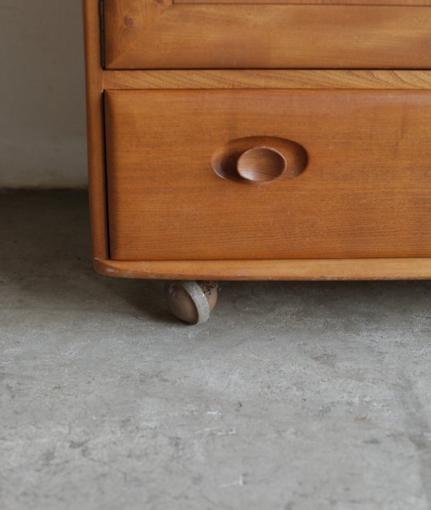 ERCOL serving cabinet[LY]