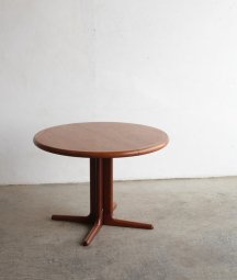 extension table /Laurits M Larsen[AY]
