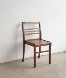  chair / Rene Gabriel