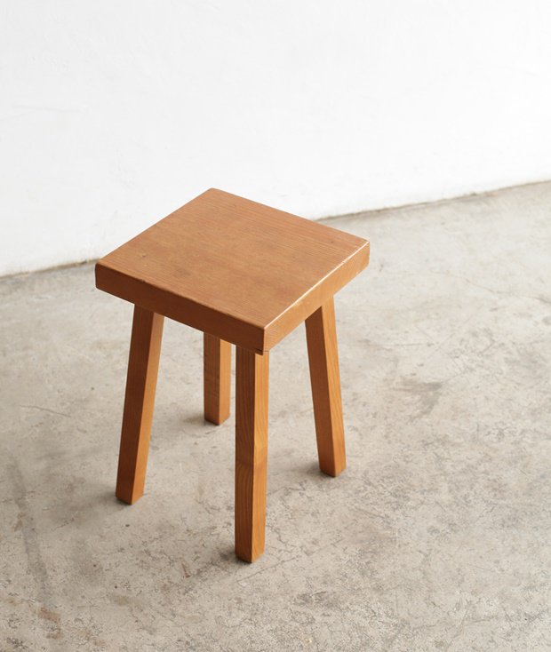stool / Les arcs