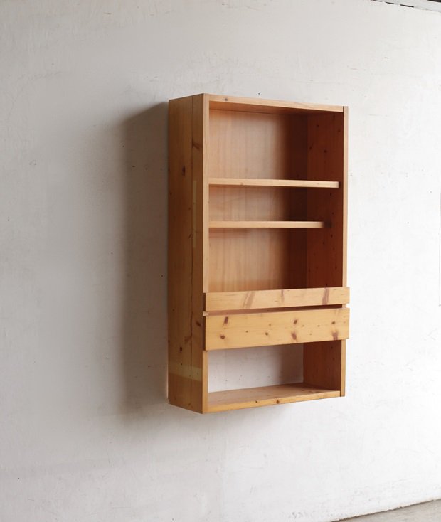 wall cabinet / Les arcs