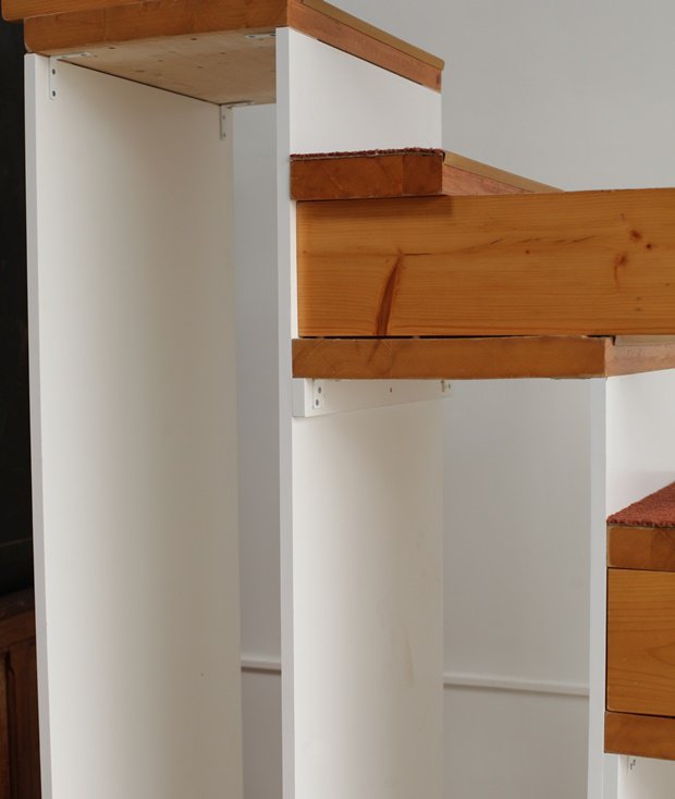stair cabinet / Les arcs