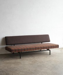 Daybed sofa / Martin Visser